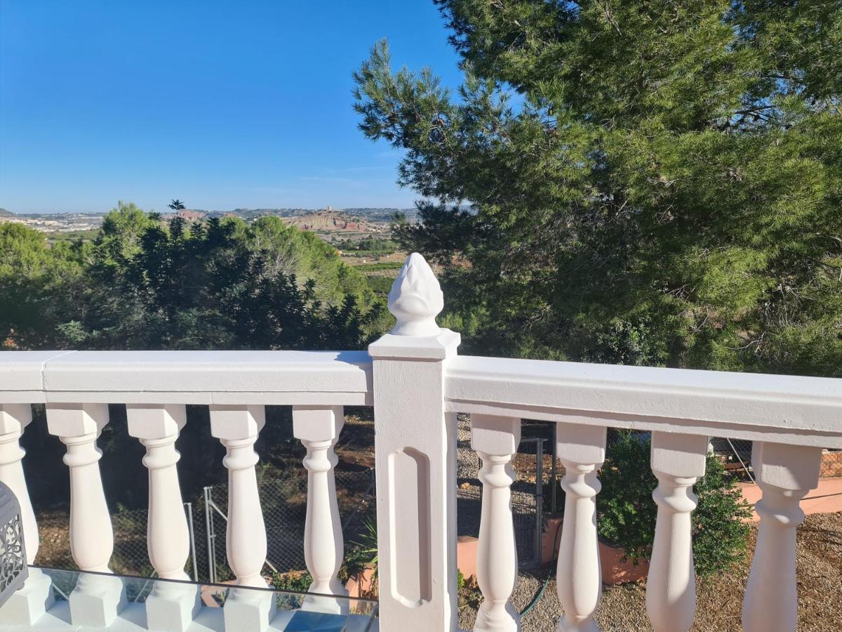 Chateau Angelique Guest House Valencia Exterior photo