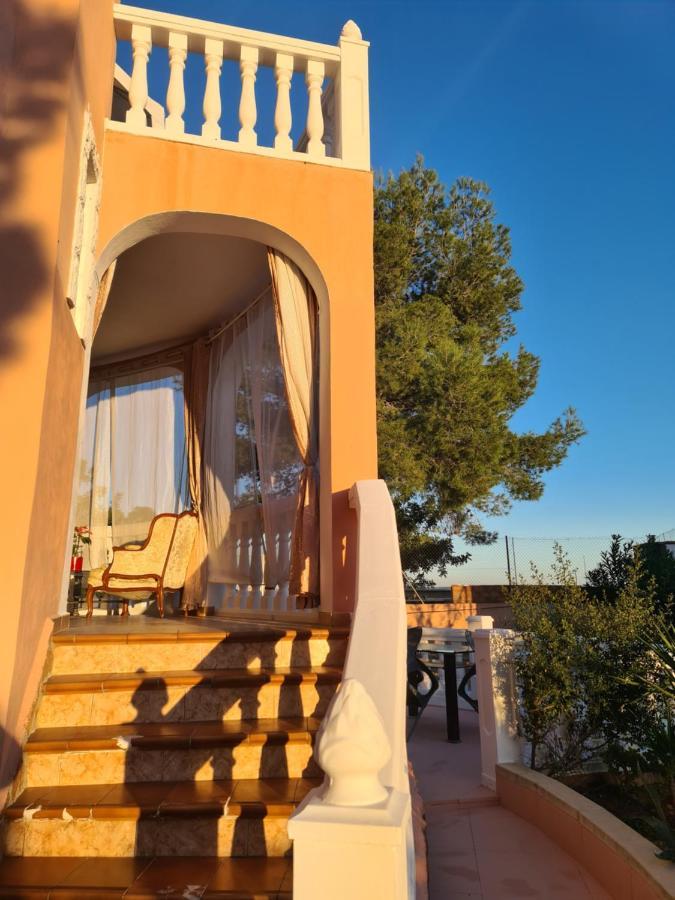 Chateau Angelique Guest House Valencia Exterior photo